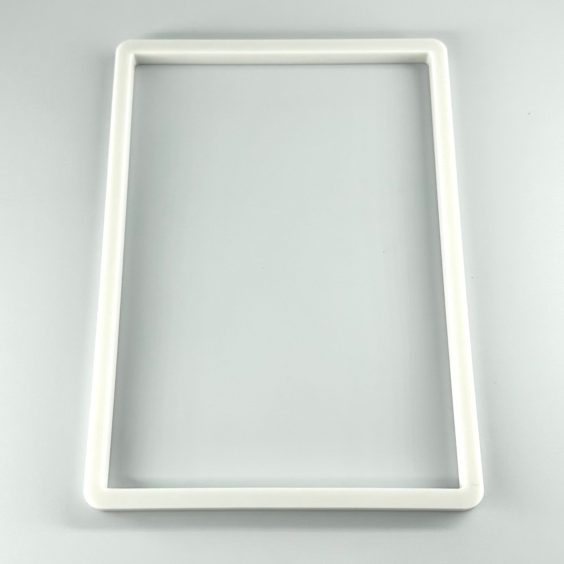 Large white spacer